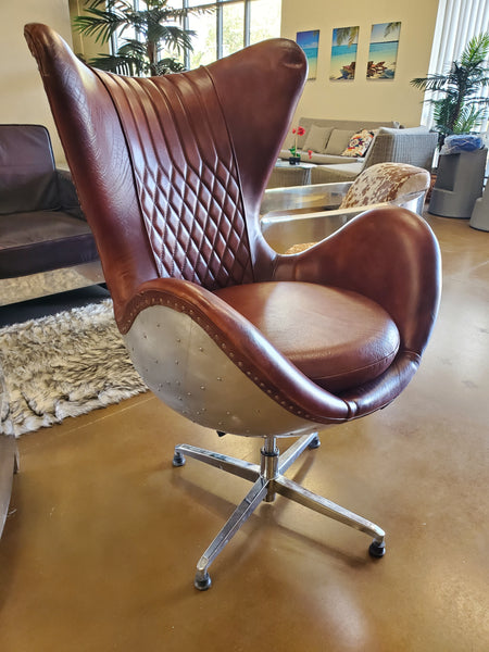 Aviator Mid Century Modern Classic Jacobsen Style Egg Lounge Chair